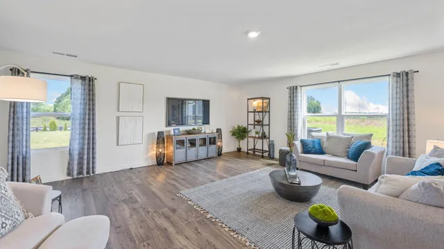 $367,495 | 579 Fox Den Circle, Dalton, GA 30721