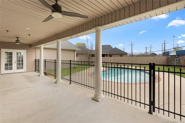 $540,000 | 2402 Fox Hollow, Lake Charles, LA 70605