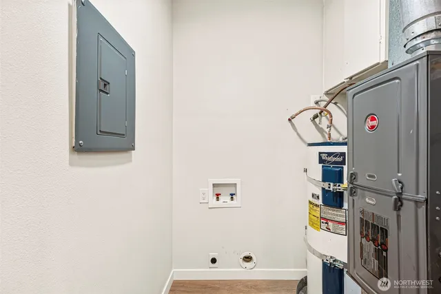 a view of utility room