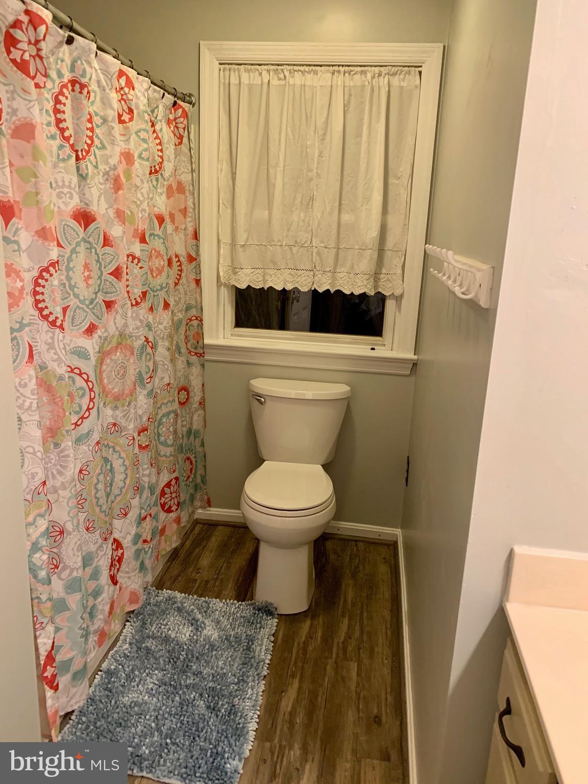 30 Blackburn Road Quarryville, PA 17566 - Photo 18 of 22 Hall Bath