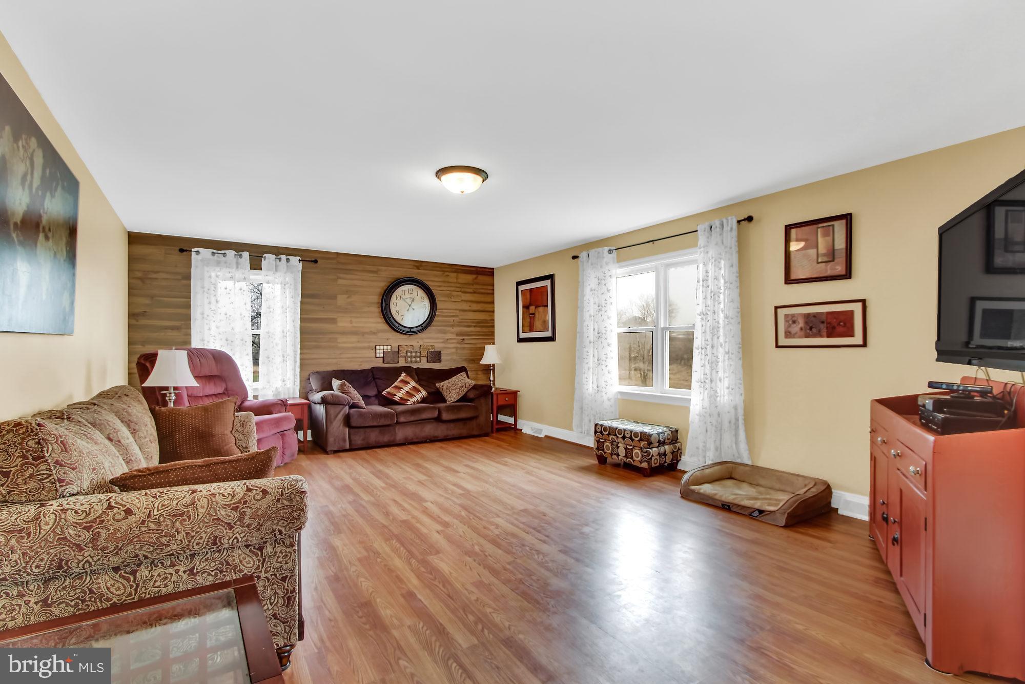 30 Blackburn Road Quarryville, PA 17566 - Photo 8 of 22 beautiful floors throughout