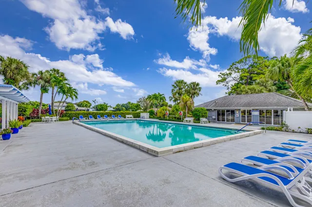 $495,000 | 13302 Touchstone Place, Palm Beach Gardens, FL 33418