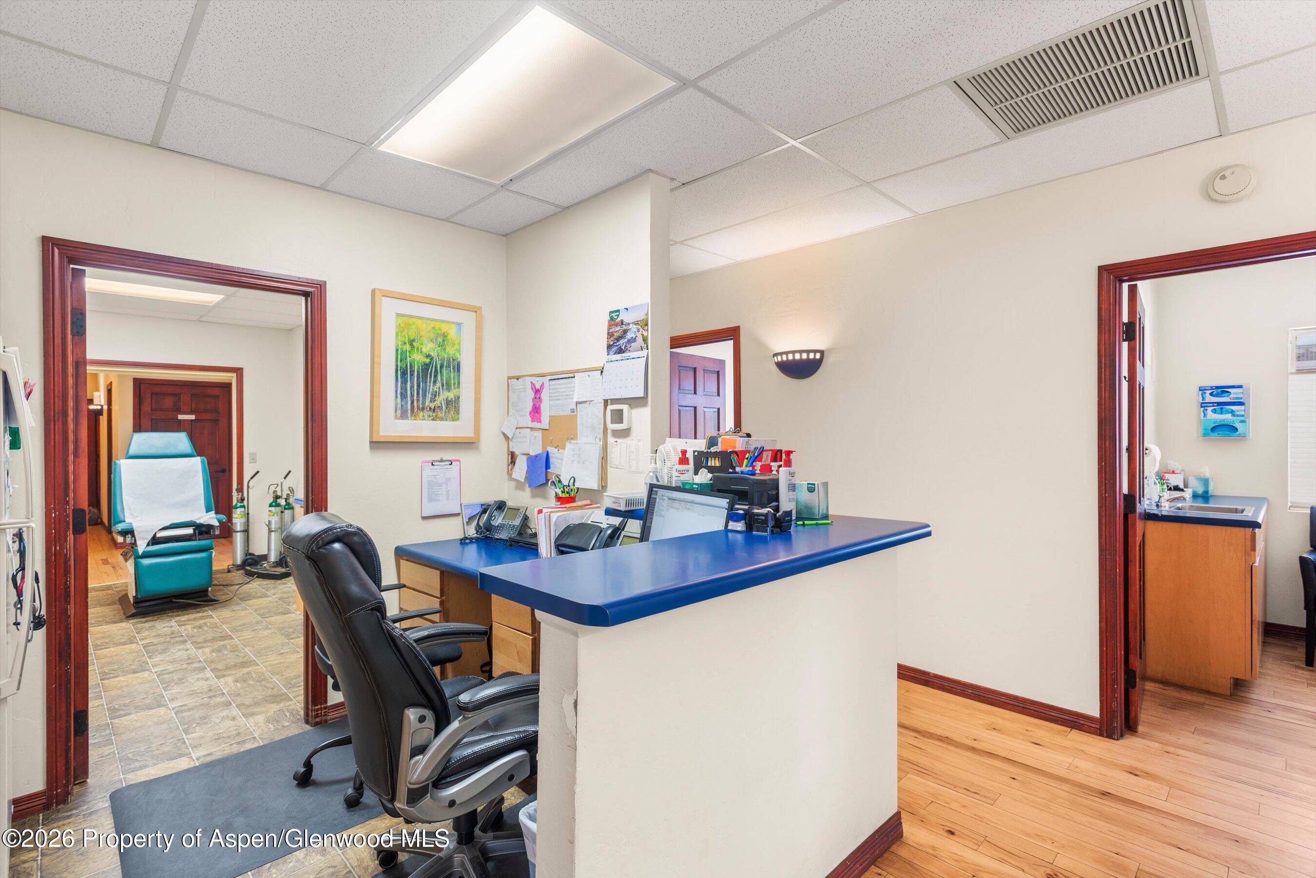 204 Basalt Center Circle, Unit B Basalt, CO 81621 - Photo 2 of 13 06-204BasaltCenterCir_03112026_004