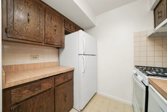 $174,900 | 9146 West 140th Street, Unit 3NE, Orland Park, IL 60462