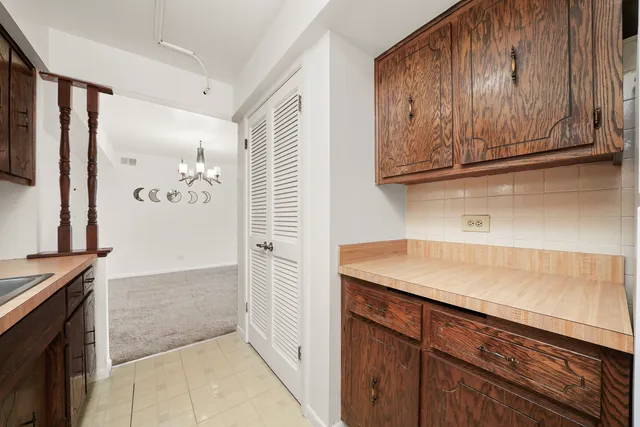 $174,900 | 9146 West 140th Street, Unit 3NE, Orland Park, IL 60462