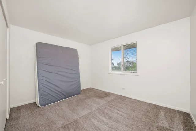 $174,900 | 9146 West 140th Street, Unit 3NE, Orland Park, IL 60462