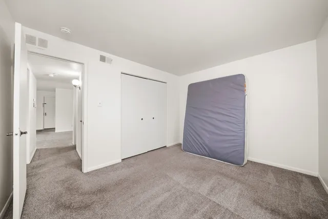 $174,900 | 9146 West 140th Street, Unit 3NE, Orland Park, IL 60462