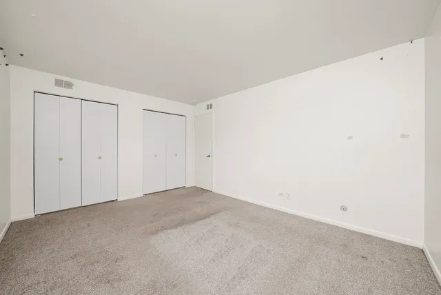 $174,900 | 9146 West 140th Street, Unit 3NE, Orland Park, IL 60462