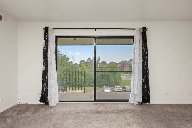 $174,900 | 9146 West 140th Street, Unit 3NE, Orland Park, IL 60462