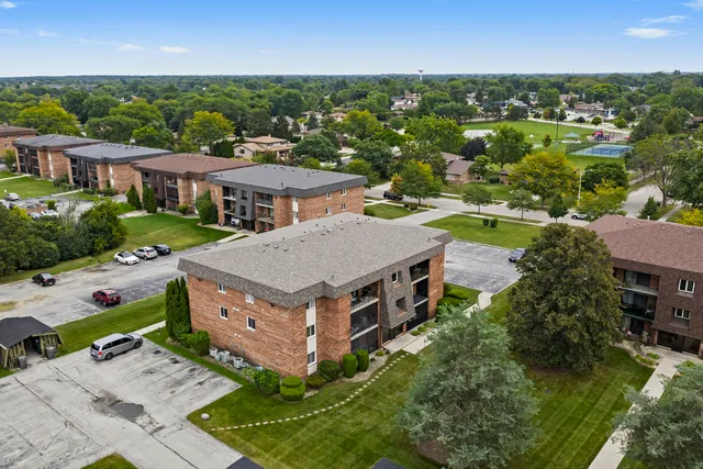 $174,900 | 9146 West 140th Street, Unit 3NE, Orland Park, IL 60462