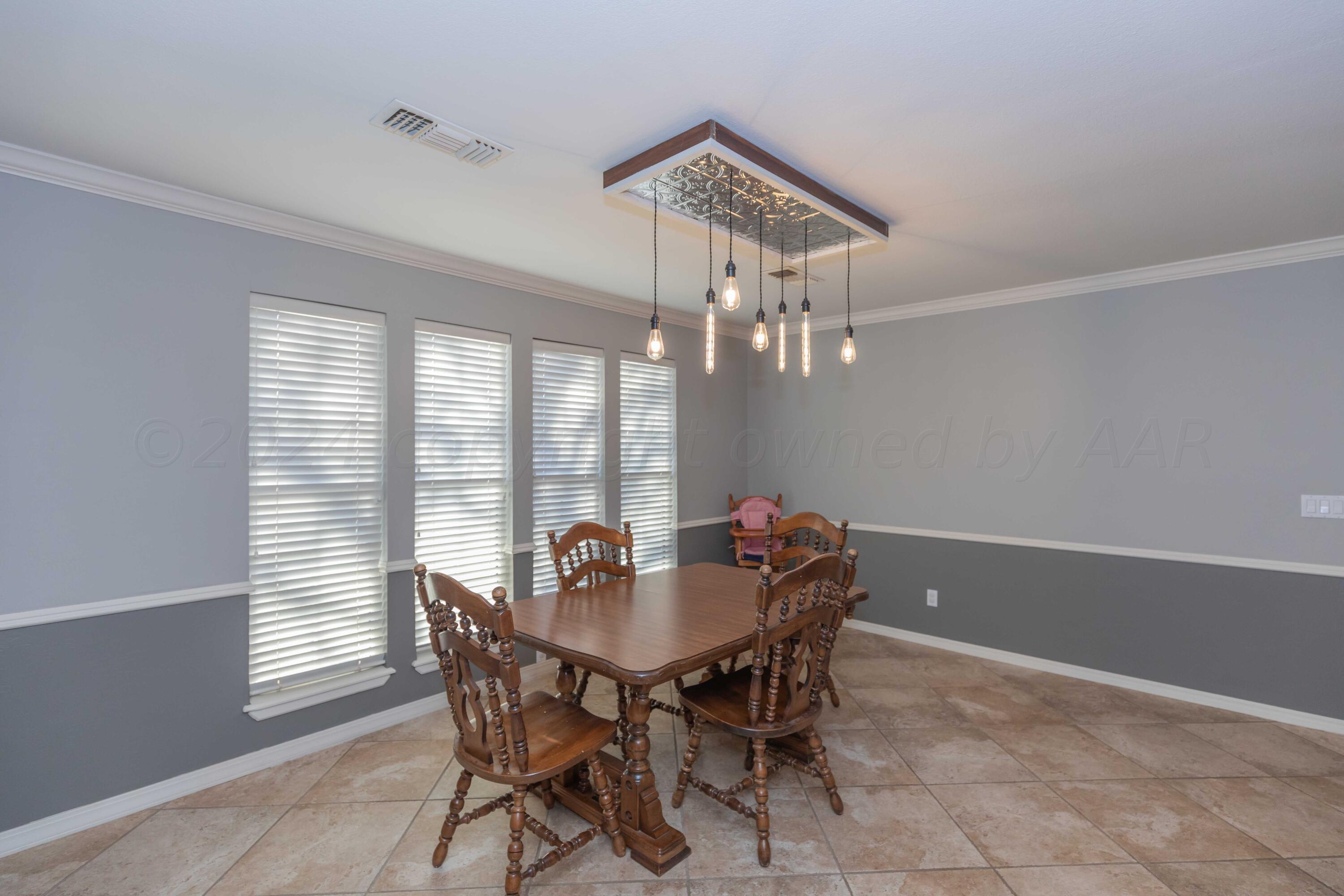 7010 Sunburst Street Amarillo, TX 79110 - Photo 11 of 39 DINING VIEW 1