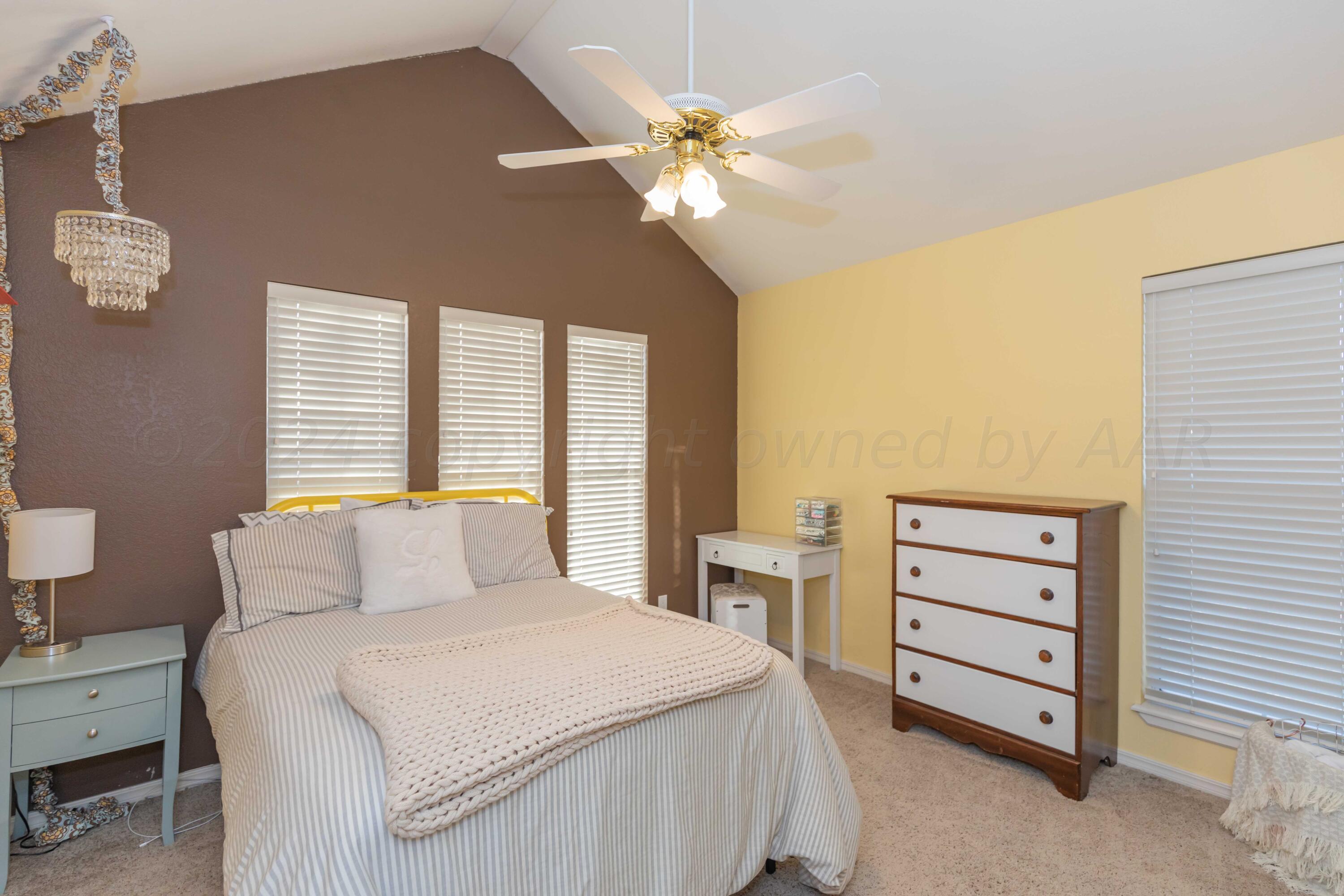 7010 Sunburst Street Amarillo, TX 79110 - Photo 21 of 39 BEDROOM 2 VIEW 1