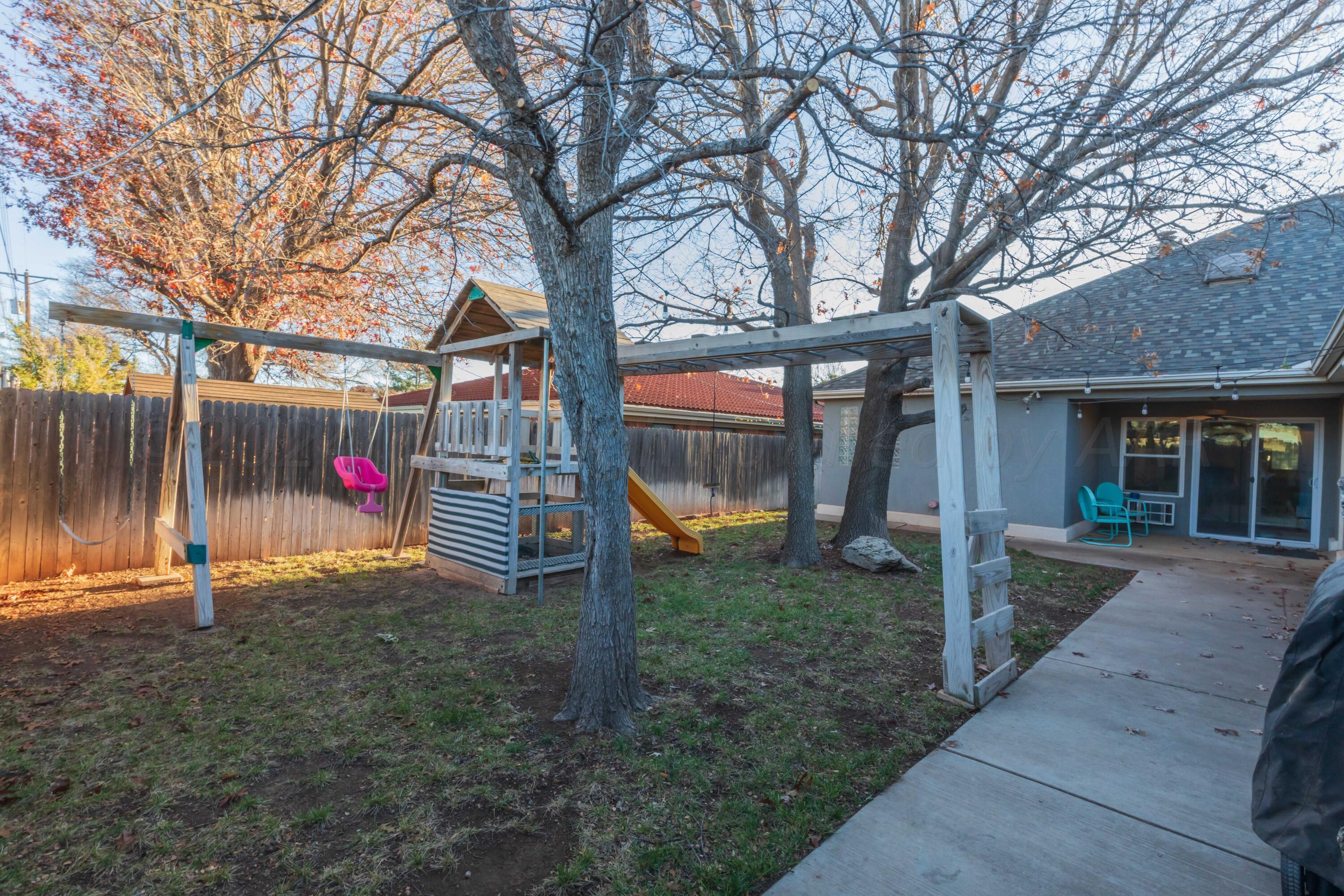 7010 Sunburst Street Amarillo, TX 79110 - Photo 35 of 39 BACKYARD VIEW 3