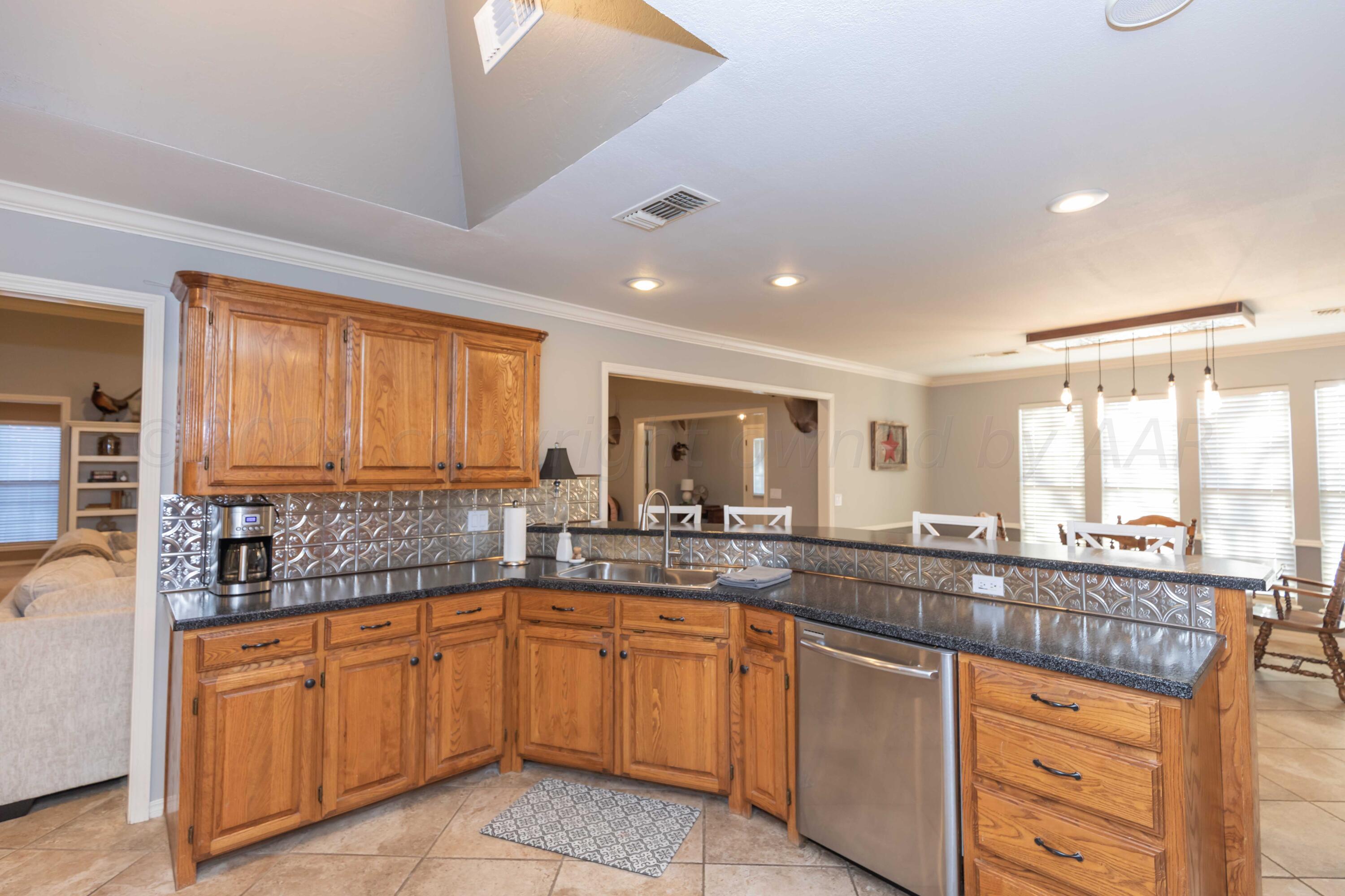 7010 Sunburst Street Amarillo, TX 79110 - Photo 6 of 39 KITCHEN VIEW 5