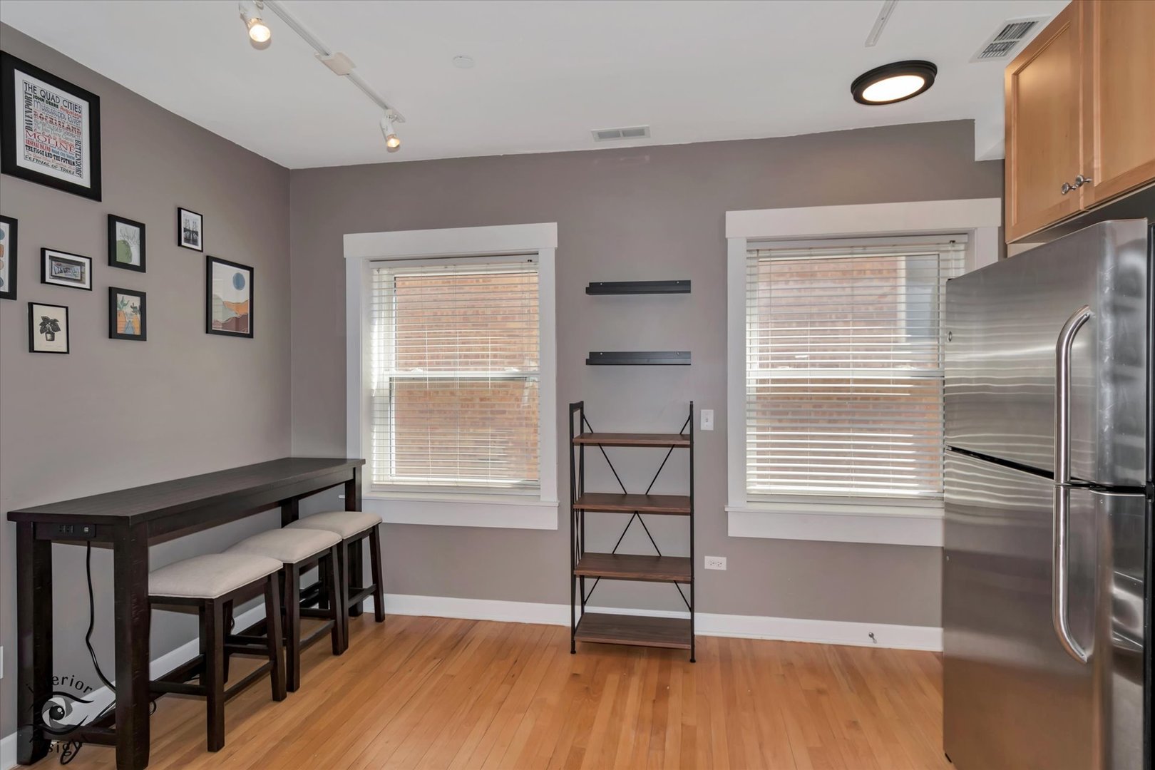 2537 Prairie Avenue, Unit 2E Evanston, IL 60201 - Photo 10 of 21 a view of a livingroom with furniture and a window