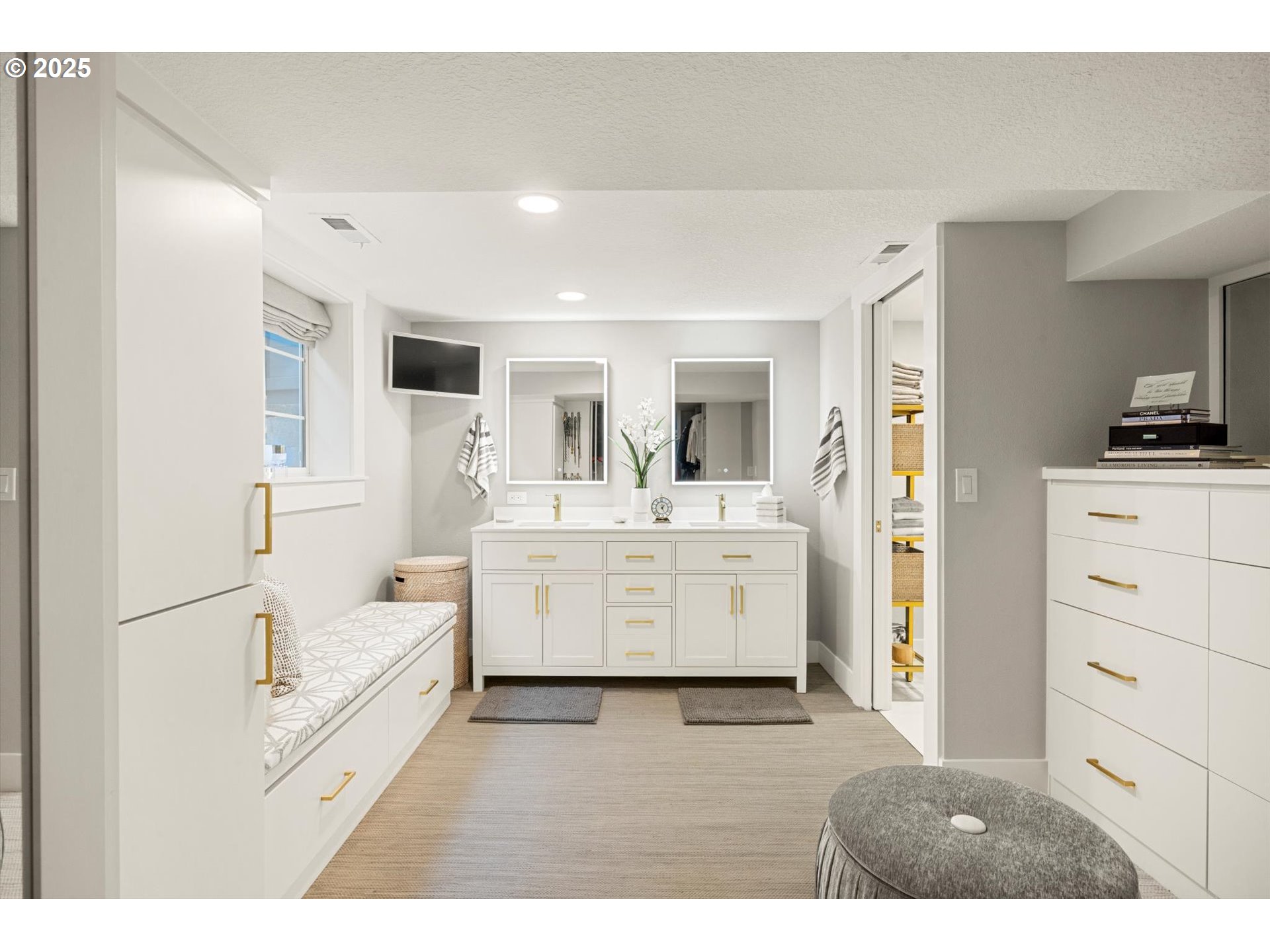 364 North Shr Road Lake Oswego, OR 97034 - Photo 24 of 43 Gallery Image 24