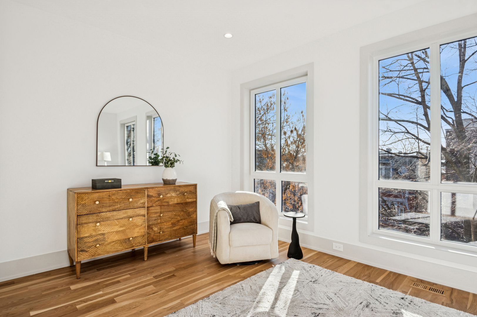 2246 West Lyndale Street, Unit 2 Chicago, IL 60647 - Photo 19 of 27 a living room with furniture and a window