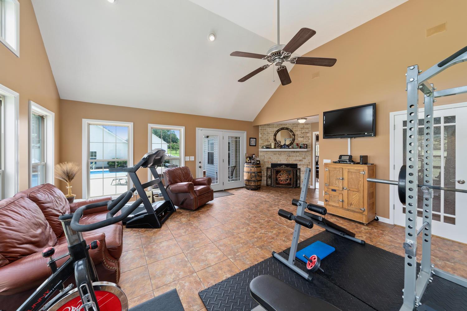 147 Farmer Road Clarksville, TN 37043 - Photo 16 of 30 Gallery Image 16