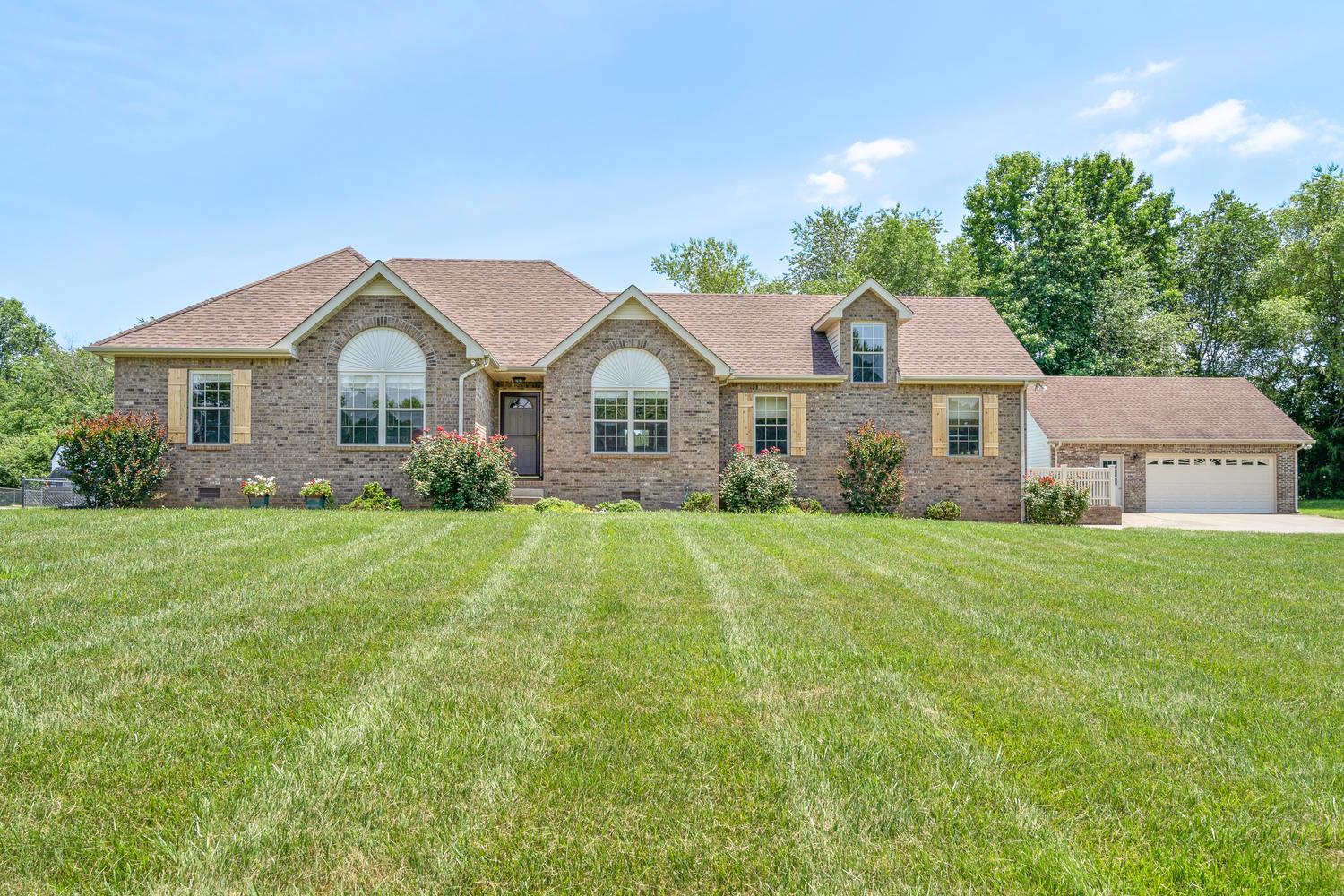 147 Farmer Road Clarksville, TN 37043 - Photo 4 of 30 Gallery Image 4