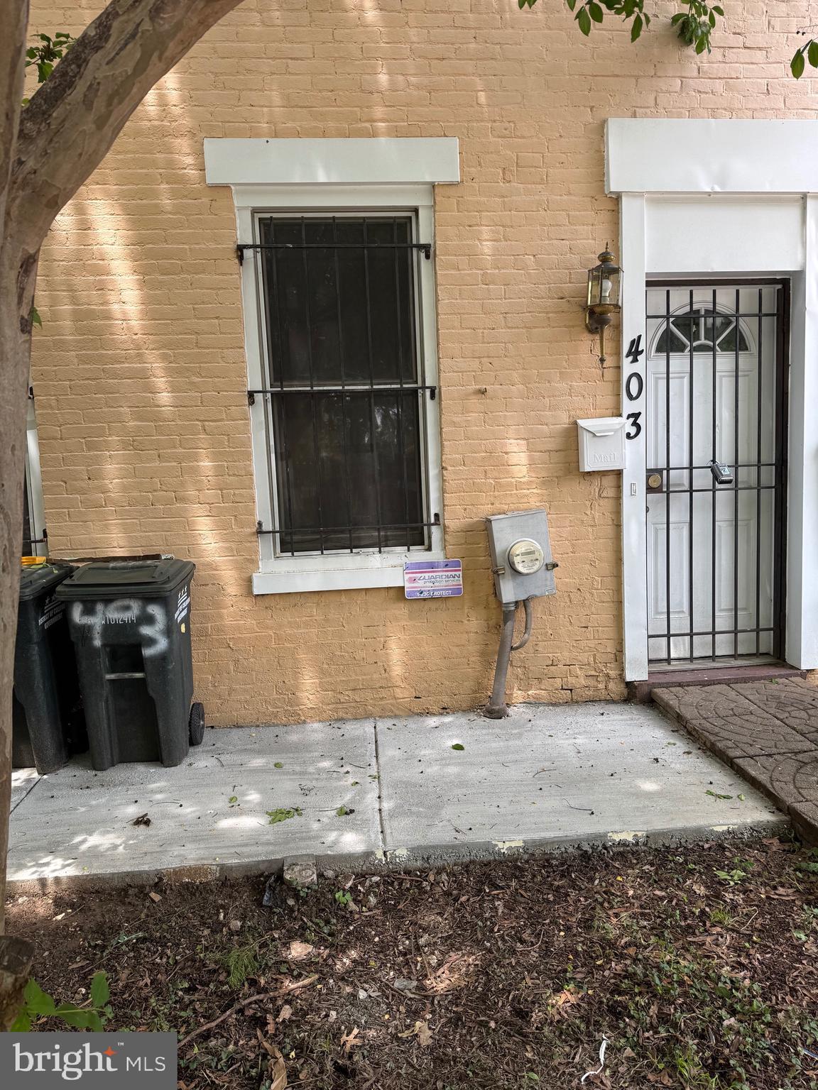 403 O Street Northwest Washington, DC 20001 - Photo 2 of 33 a view of a door of the house