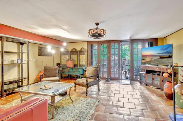 $499,900 | 20606 Northeast 7th Court, Unit 20606, Miami, FL 33179