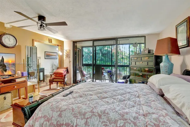 $499,900 | 20606 Northeast 7th Court, Unit 20606, Miami, FL 33179