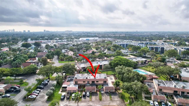 $499,900 | 20606 Northeast 7th Court, Unit 20606, Miami, FL 33179