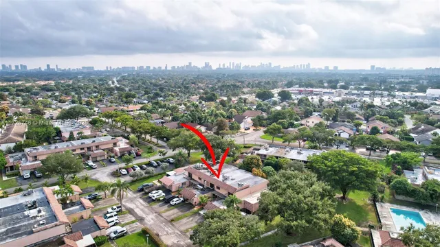 $499,900 | 20606 Northeast 7th Court, Unit 20606, Miami, FL 33179