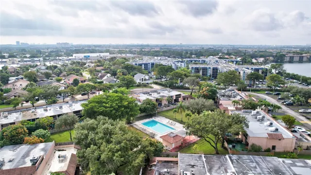$499,900 | 20606 Northeast 7th Court, Unit 20606, Miami, FL 33179