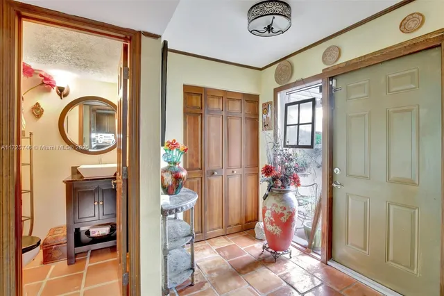 $499,900 | 20606 Northeast 7th Court, Unit 20606, Miami, FL 33179