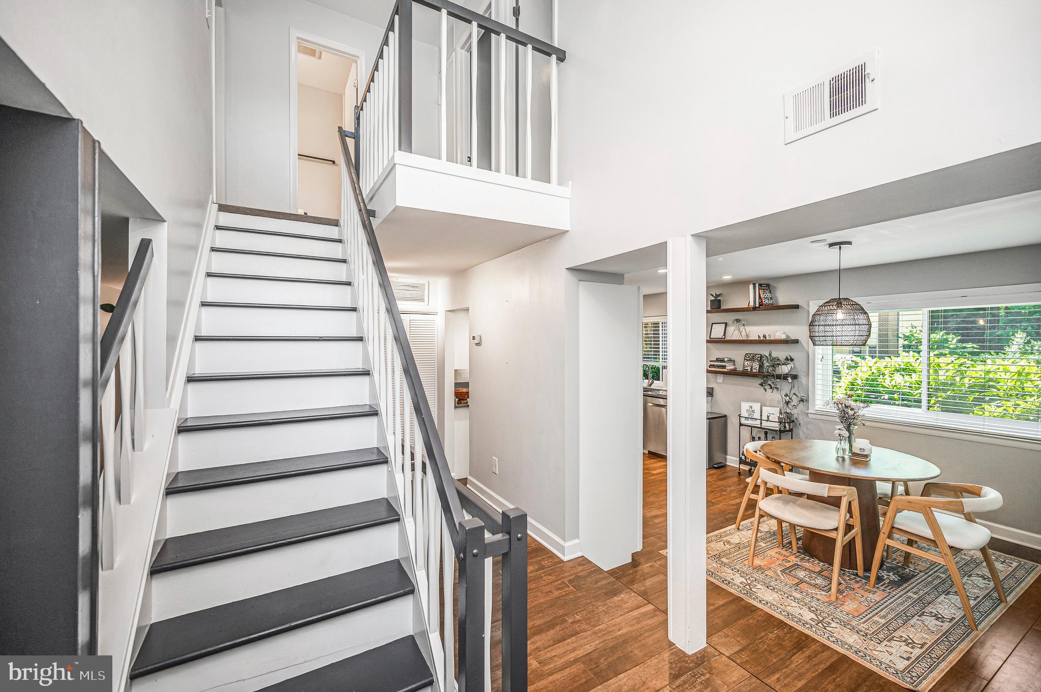 2215 Glencourse Lane Reston, VA 20191 - Photo 7 of 68