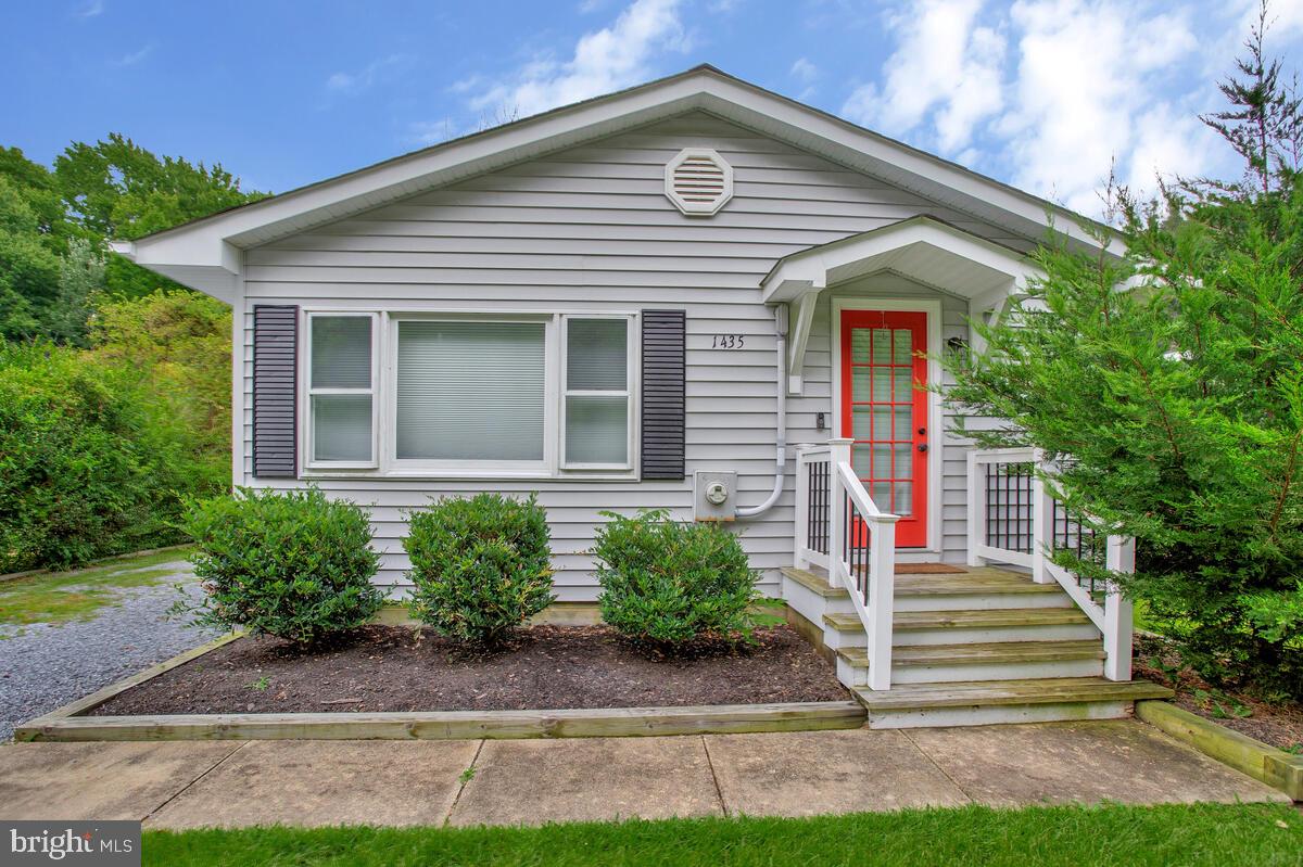 1435 Cox Neck Road Chester, MD 21619 - Photo 1 of 29