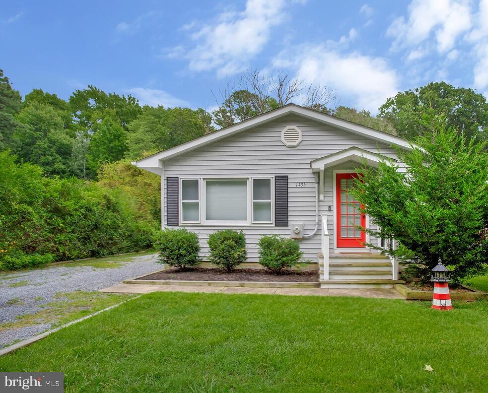 1435 Cox Neck Road Chester, MD 21619 - Photo 3 of 29