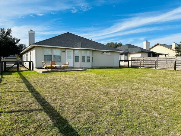 $1,895 | 114 Dana Drive, Hutto, TX 78634