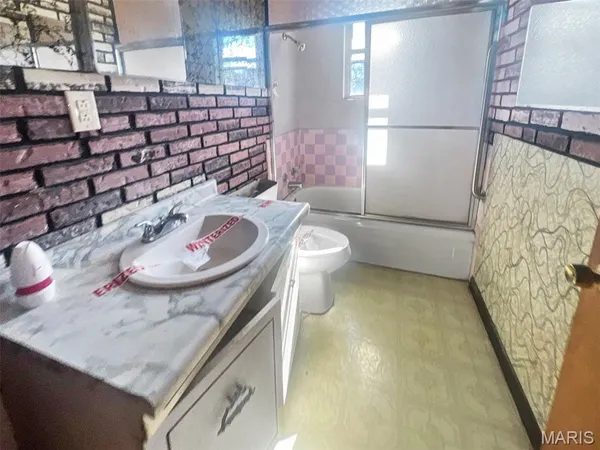 $49,900 | 170 Lee Avenue, Sikeston, MO 63801