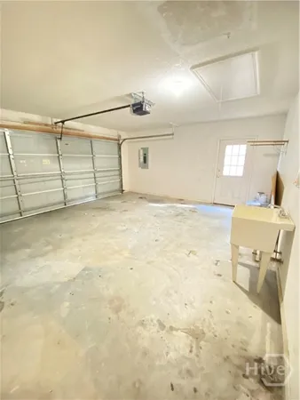 $2,150 | 112 Oak Pointe Trail, Savannah, GA 31419