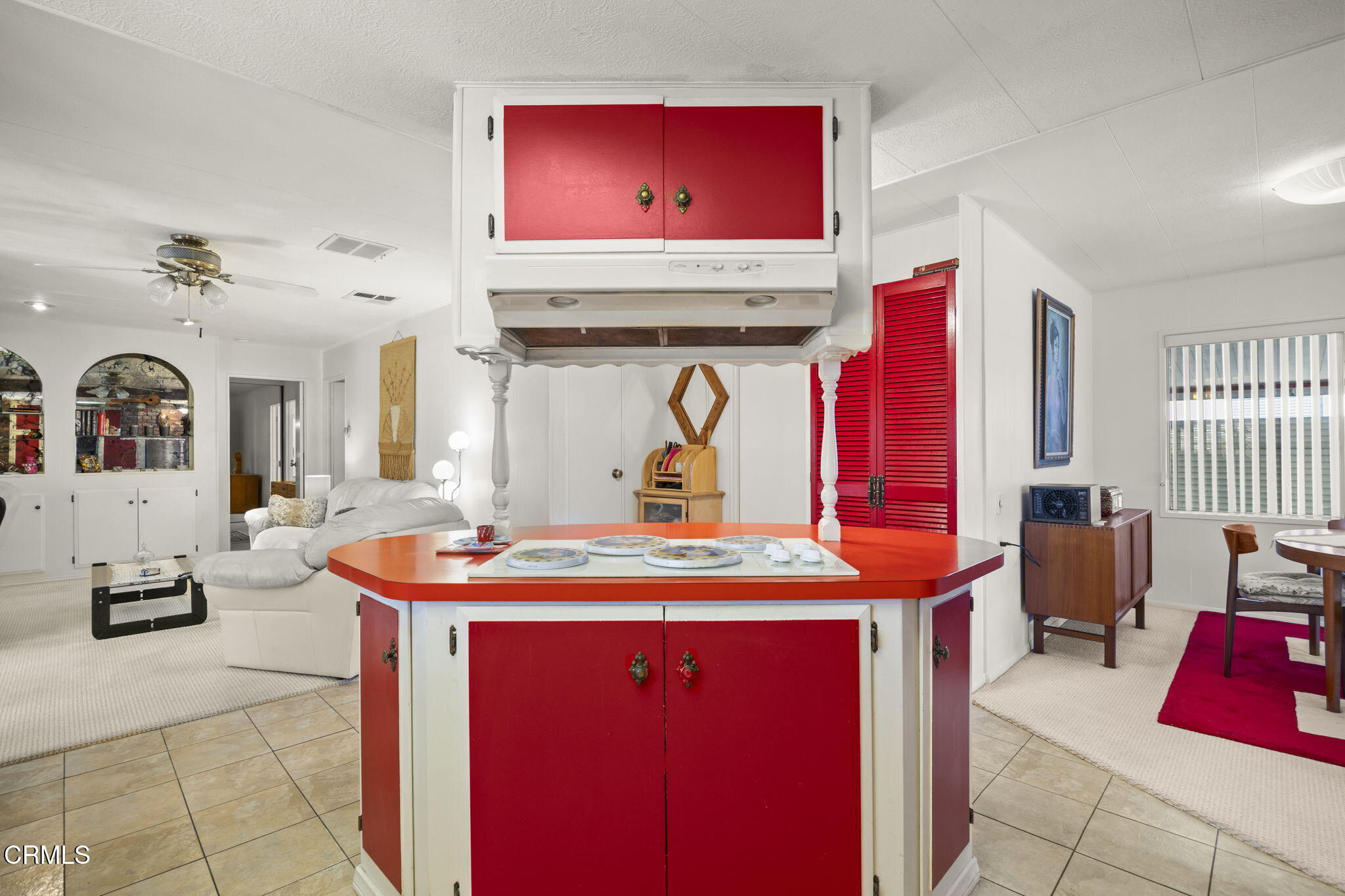 250 East Telegraph Road, Unit 83 Fillmore, CA 93015 - Photo 17 of 49 Kitchen