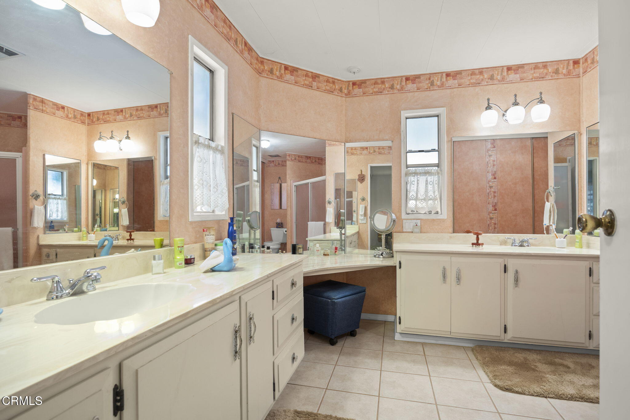 250 East Telegraph Road, Unit 83 Fillmore, CA 93015 - Photo 23 of 49 Primary Bath