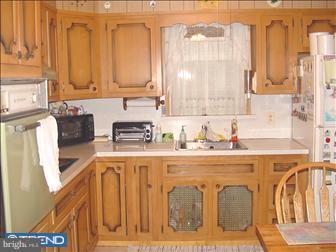 6757 Rutland Street Philadelphia, PA 19149 - Photo 3 of 6 Gallery Image 3