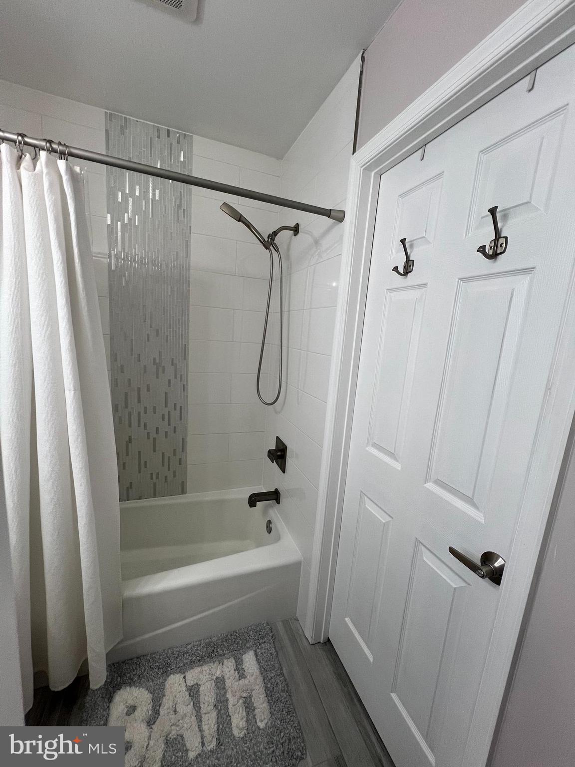 5800 F Torington Drive, Unit 837 Springfield, VA 22152 - Photo 19 of 31 Bath updated