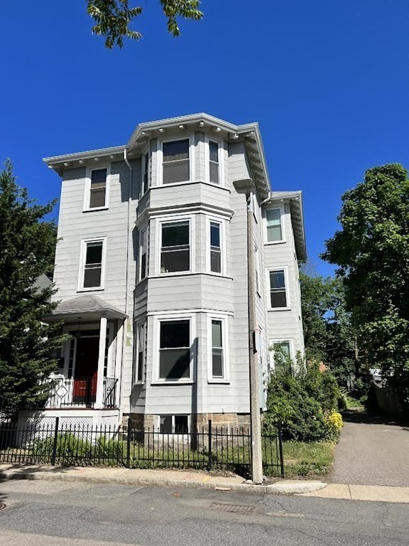 5 Greenley Place, Unit 2 Boston, MA 02130 - Photo 2 of 9