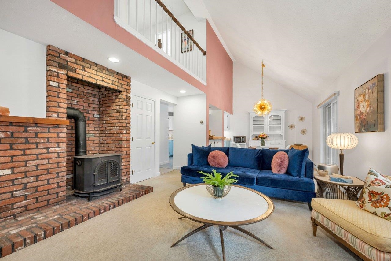 6 Wolfeboro Common Wolfeboro, NH 03894 - Photo 2 of 27