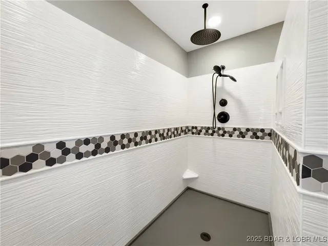 $499,000 | 46 Watkins Road, Camdenton, MO 65020