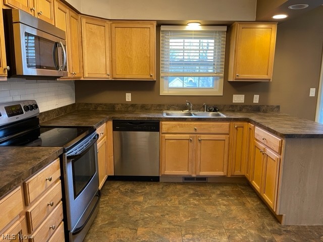 4079 Baird Road Stow, OH 44224 - Photo 12 of 28 Gallery Image 12