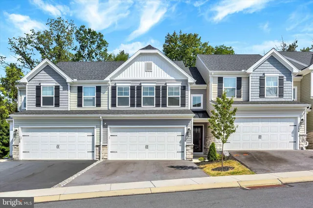 $359,000 | 156 Emma Circle, Harrisburg, PA 17112