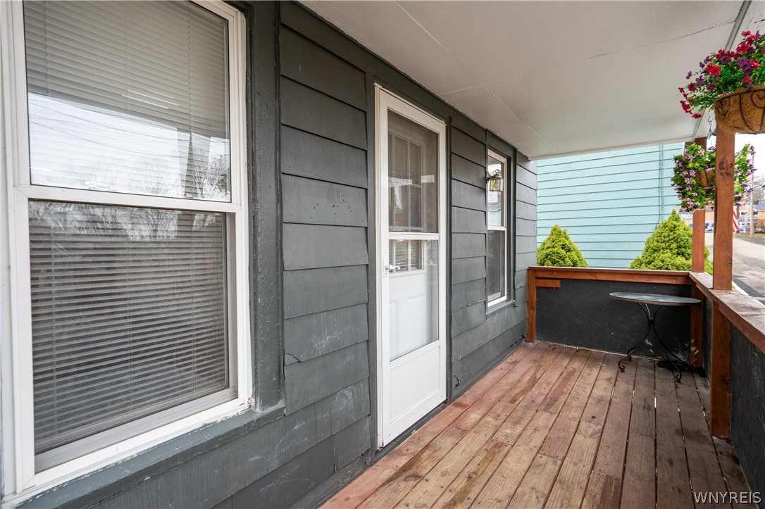 29 York Street Evans, NY 14006 - Photo 4 of 48