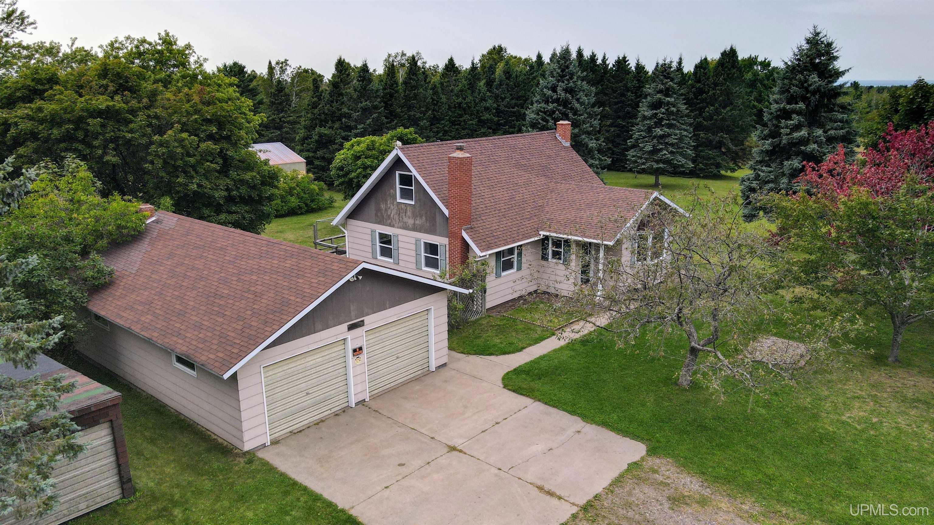 53403 Salo Road Hancock, MI 49930 - Photo 3 of 71 Gallery Image 3