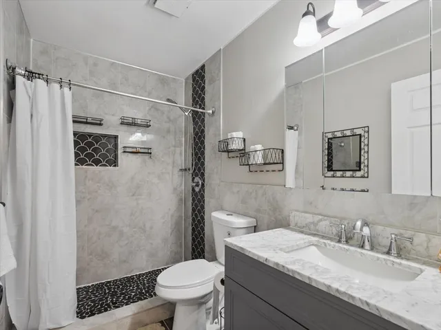 $294,900 | 1220 Fulton Drive, Streamwood, IL 60107