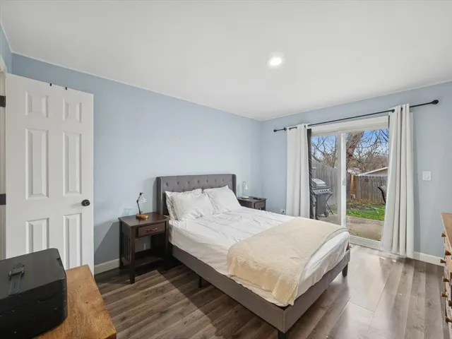 $294,900 | 1220 Fulton Drive, Streamwood, IL 60107