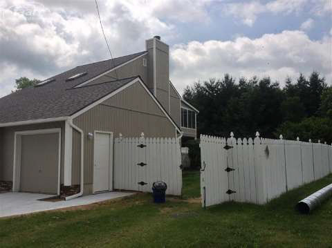 7427 Potter Road Flushing, MI 48433 - Photo 3 of 28 20363948-2.JPG